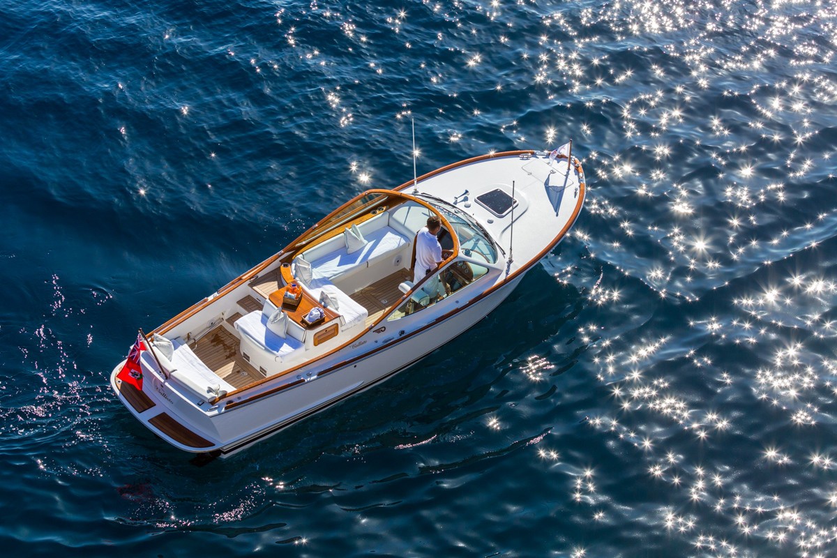 Yacht NECTAR, Feadship | CHARTERWORLD Luxury Superyacht Charters